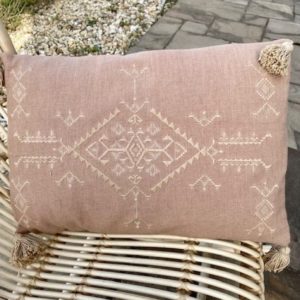 coussin berbere rose poudre