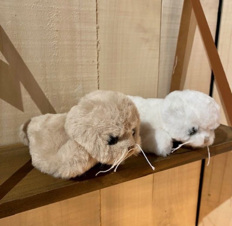 peluche hoover et herb phoque blanc ou taupe bukowski