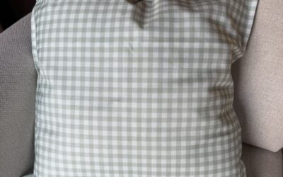 Coussin extérieur Vickie – L&rsquo;Effet Papillon – 2 dimensions