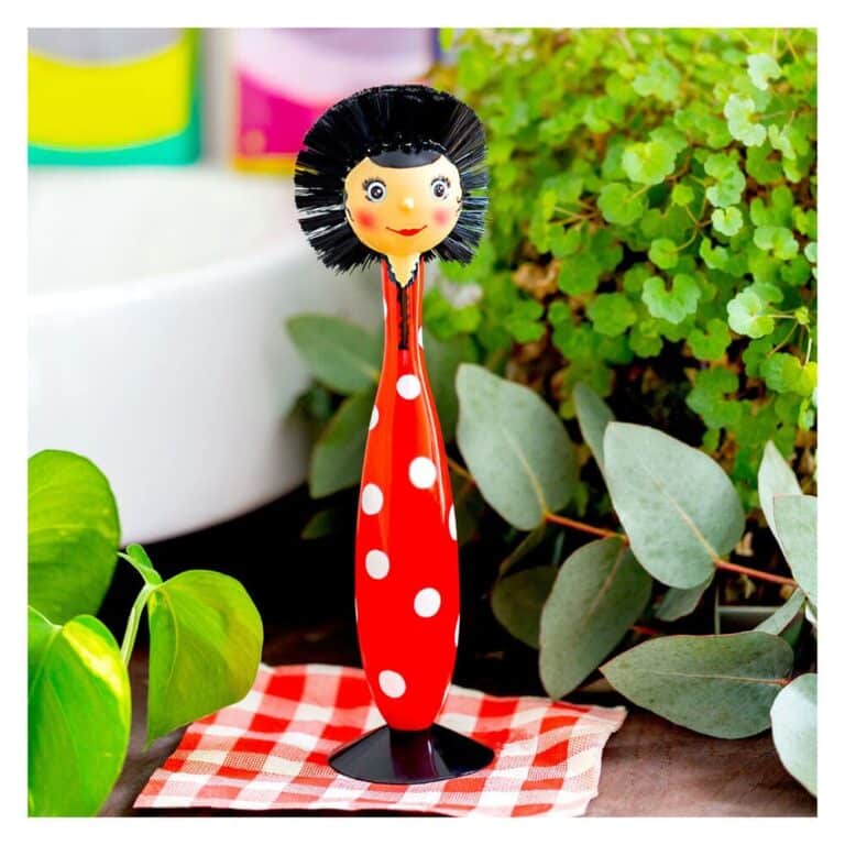 brosse à vaisselle rouge pylones