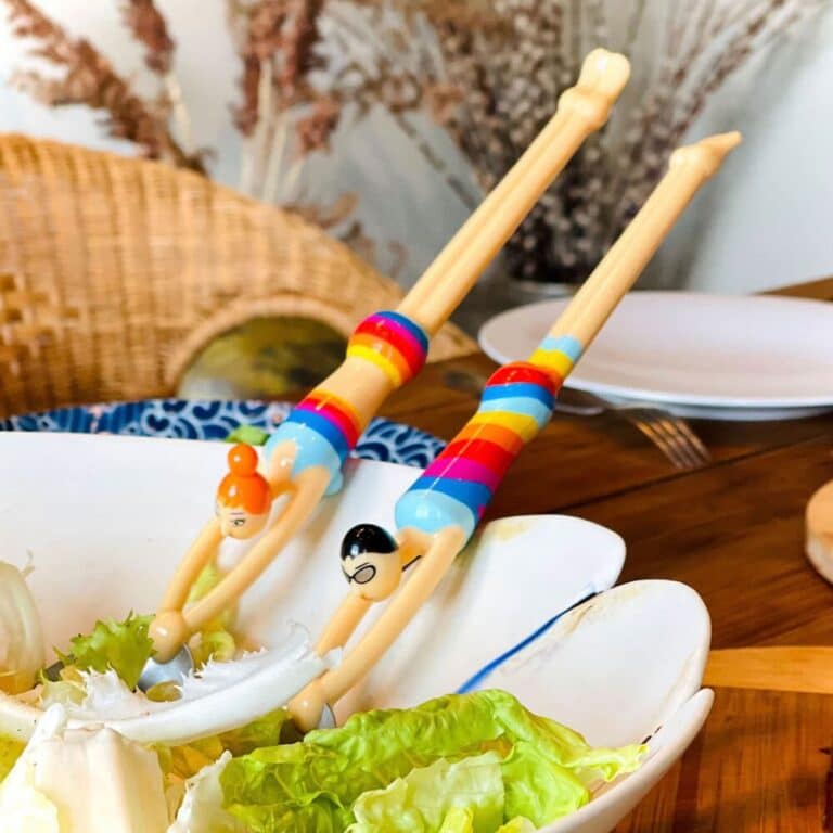 couverts a salade rainbow pylones